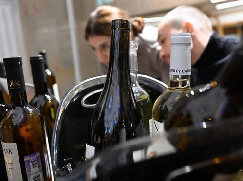 盧布波動下的俄羅斯市場 家電、電子產品與酒類價格高企